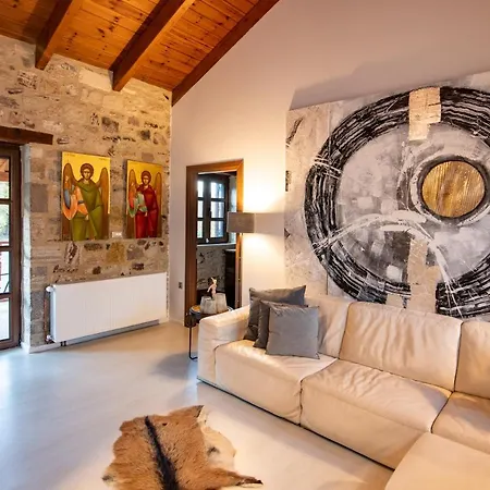 Mylos Villa *